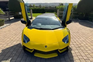 Lamborghini Aventador